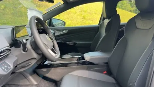 2025 Volkswagen ID.4 1V2VRPE87SC004582