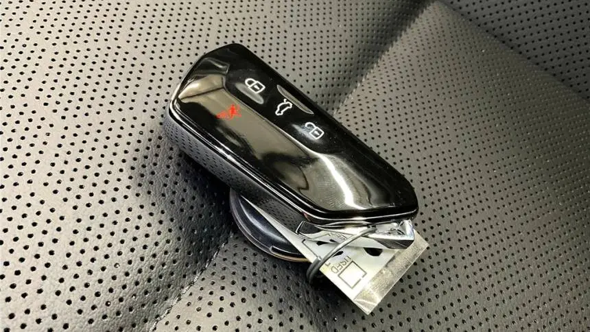 2025 Volkswagen ID.4 1V2WSPE81SC004828