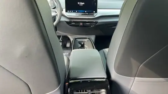 2025 Volkswagen ID.4 1V2VRPE87SC004582