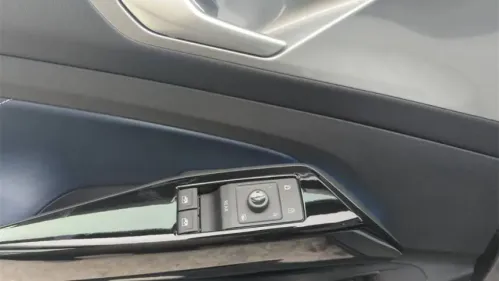 2025 Volkswagen ID.4 1V2WSPE8XSC001930