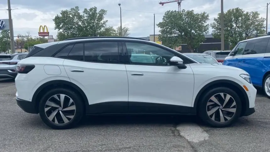 2023 Volkswagen ID.4 1V2BMPE88PC058773