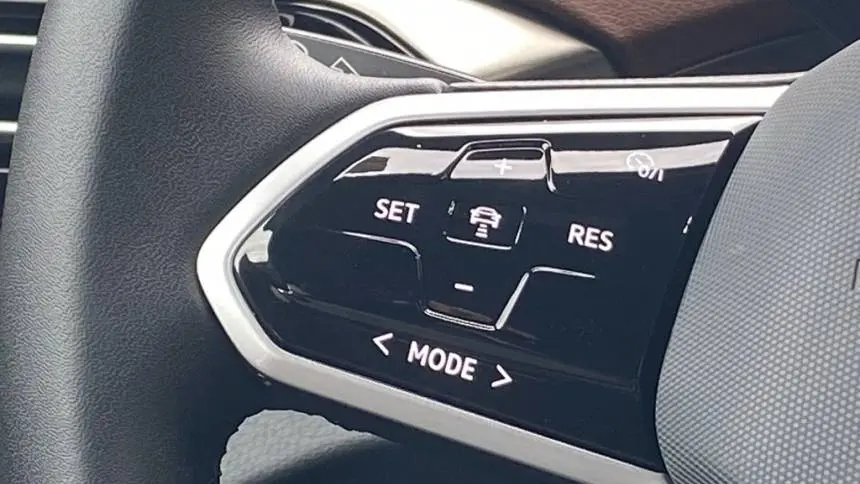 2023 Volkswagen ID.4 1V2BMPE88PC058773