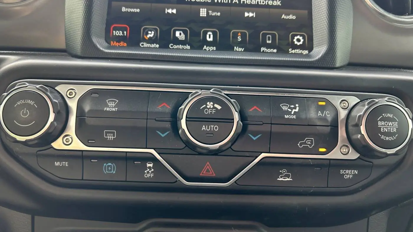 2022 Jeep Wrangler 1C4JJXR67NW170006