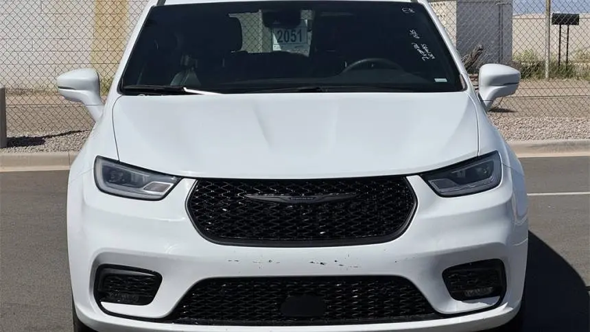2022 Chrysler Pacifica 2C4RC1L74NR199855