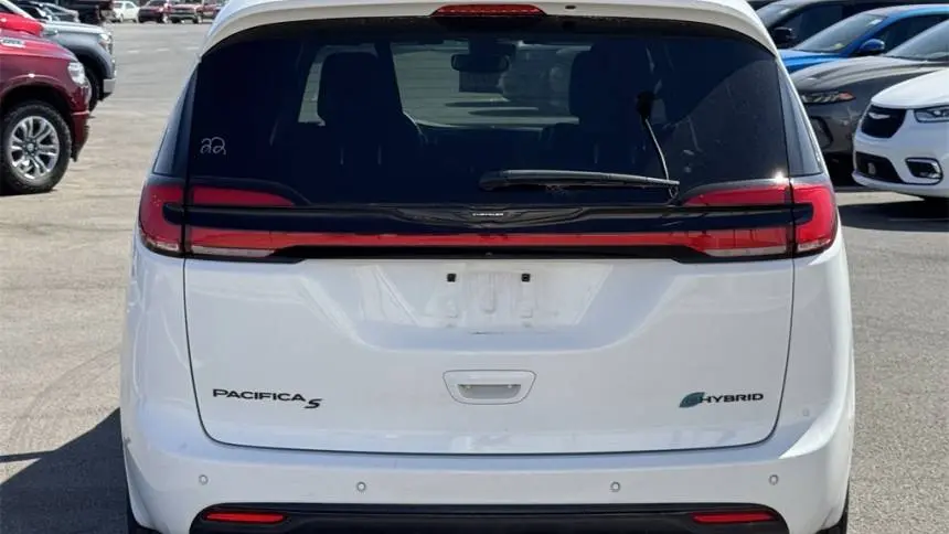 2022 Chrysler Pacifica 2C4RC1L74NR199855