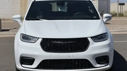 2022 Chrysler Pacifica 2C4RC1L74NR199855