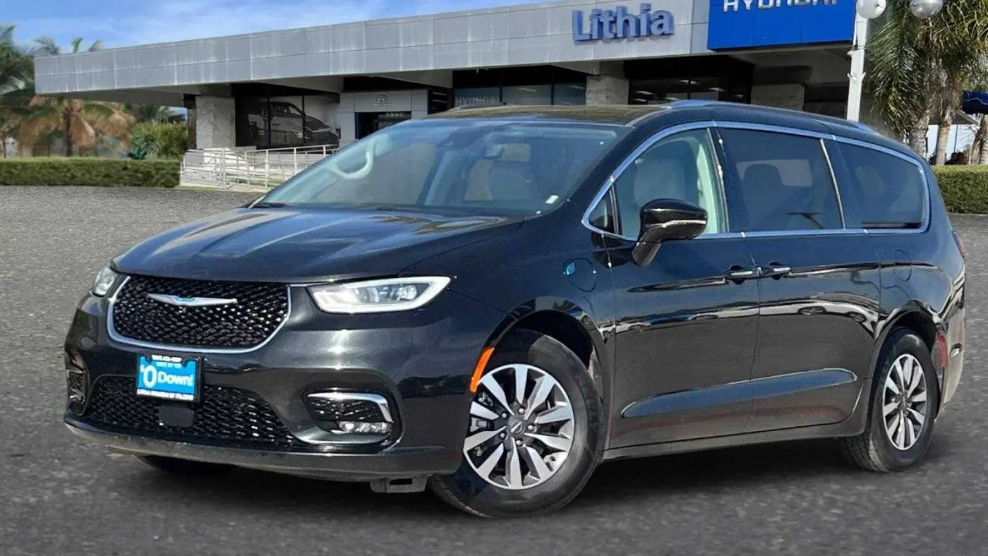 2021 Chrysler Pacifica 2C4RC1L74MR603266