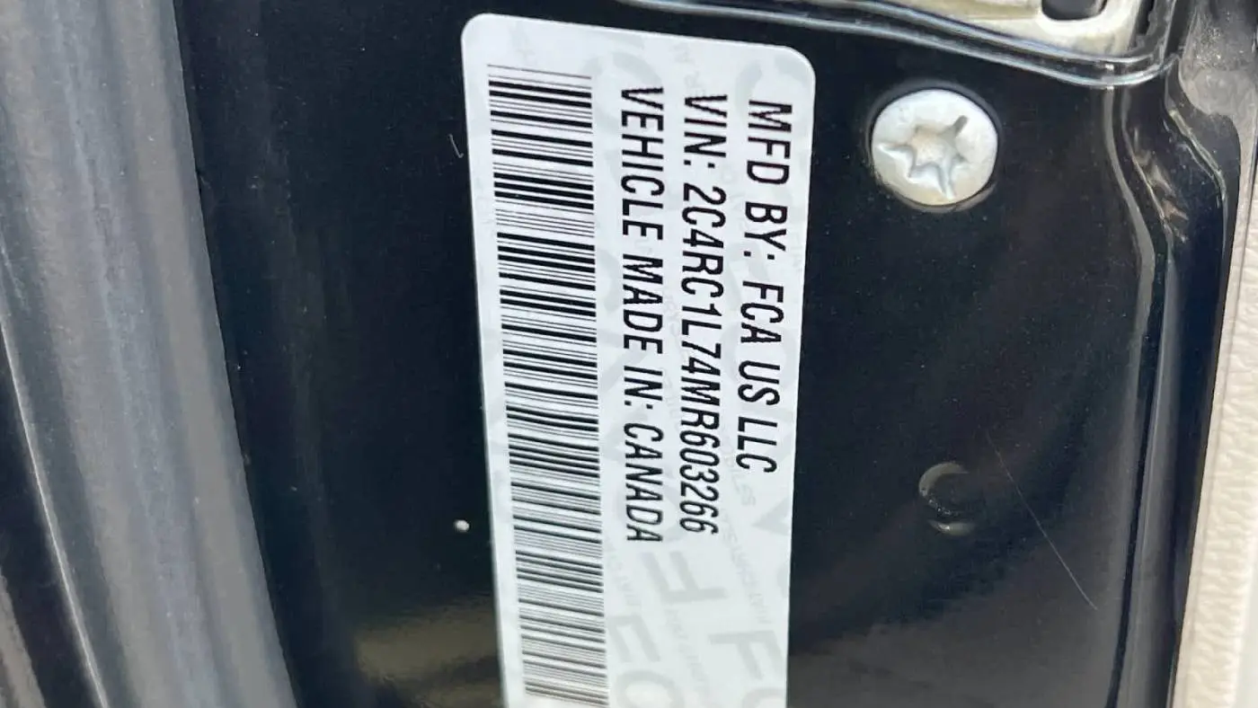 2021 Chrysler Pacifica 2C4RC1L74MR603266