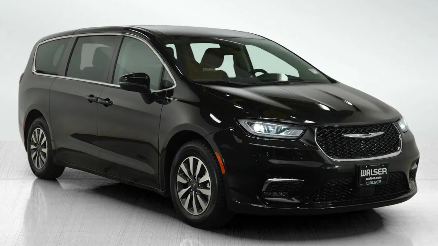 2023 Chrysler Pacifica 2C4RC1L75PR554387