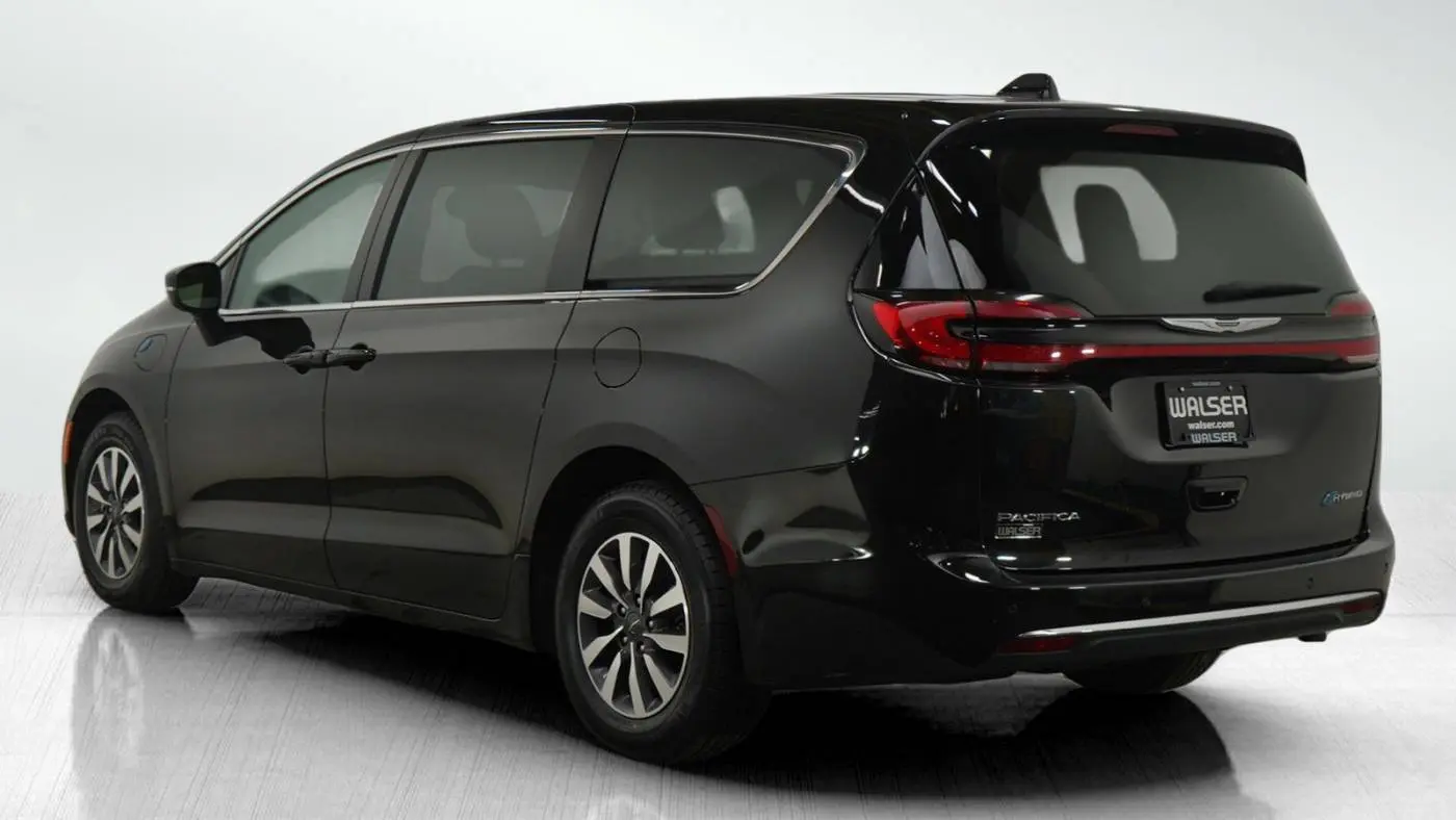 2023 Chrysler Pacifica 2C4RC1L75PR554387