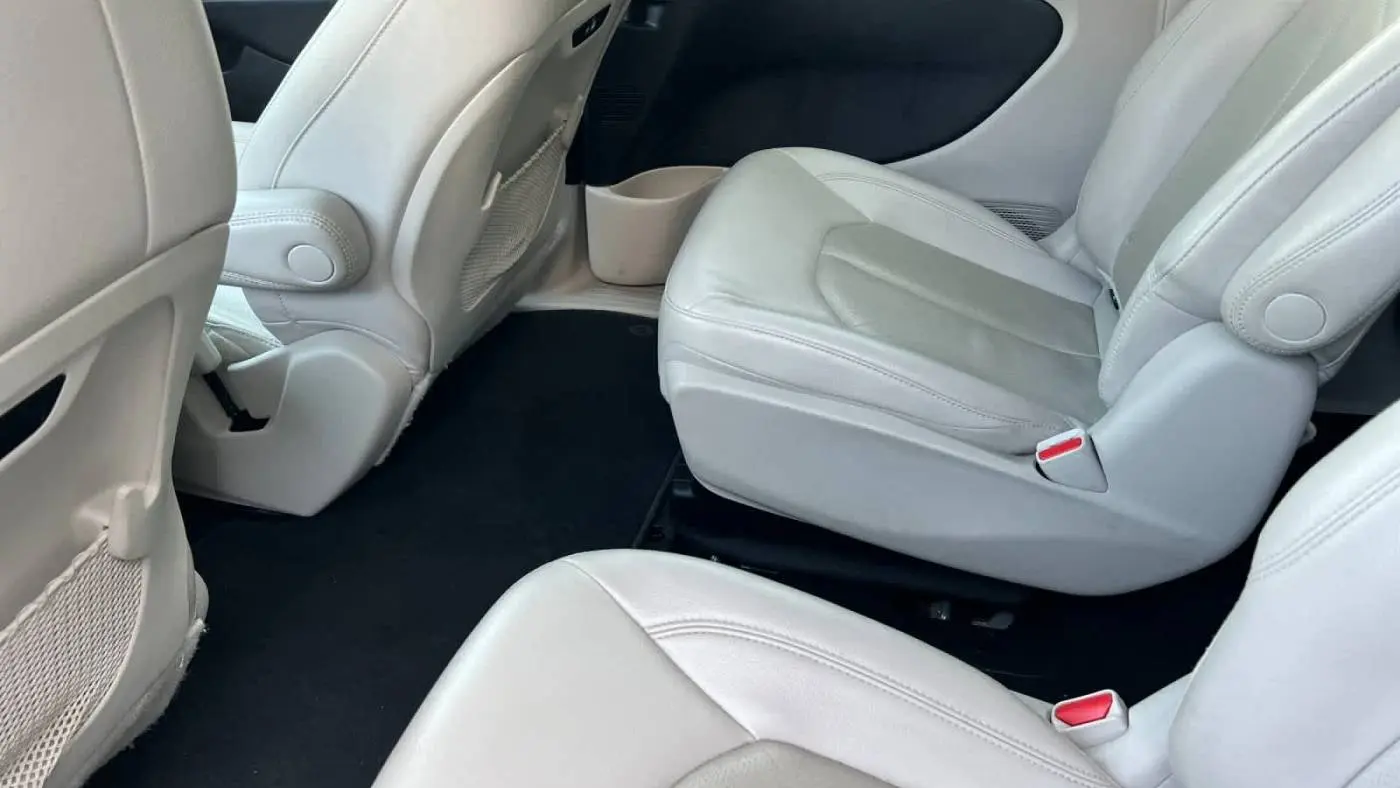 2021 Chrysler Pacifica 2C4RC1L74MR603266