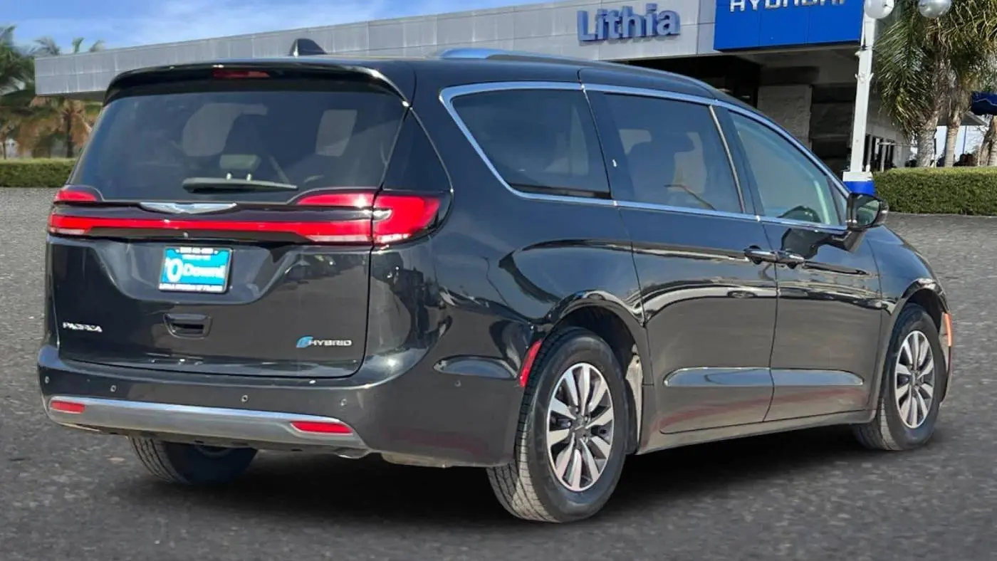 2021 Chrysler Pacifica 2C4RC1L74MR603266