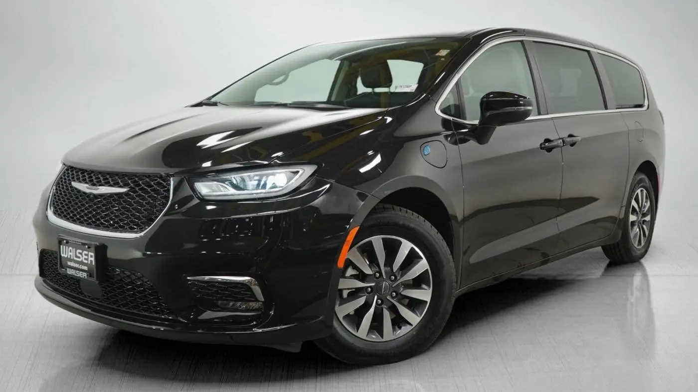 2023 Chrysler Pacifica 2C4RC1L75PR554387