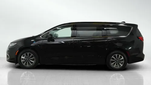 2023 Chrysler Pacifica 2C4RC1L75PR554387