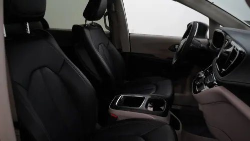 2023 Chrysler Pacifica 2C4RC1L75PR554387