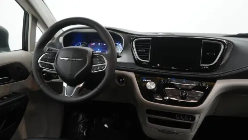 2023 Chrysler Pacifica 2C4RC1L75PR554387