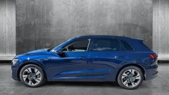2022 Audi e-tron WA1AAAGE3NB012593