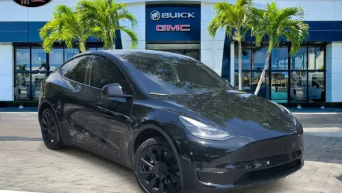 2024 Tesla Model Y 7SAYGDED5RF055501