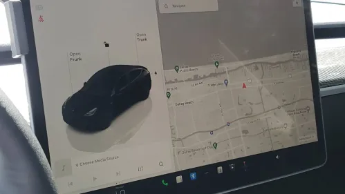 2024 Tesla Model Y 7SAYGDED5RF055501