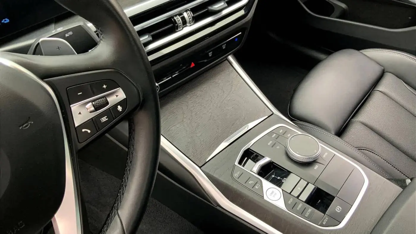 2024 BMW 3 Series 3MW39FF04R8E05565