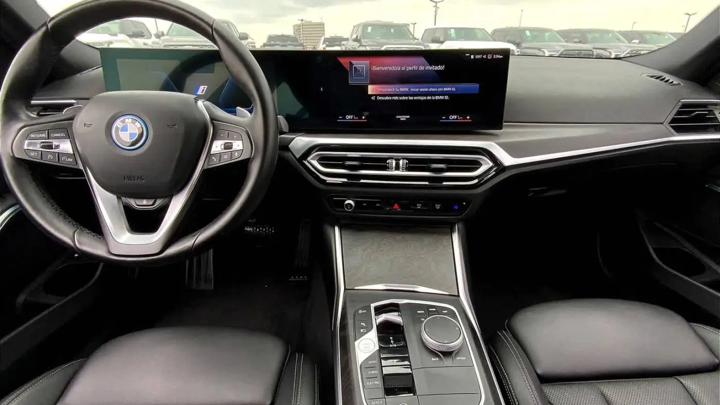 2024 BMW 3 Series 3MW39FF04R8E05565