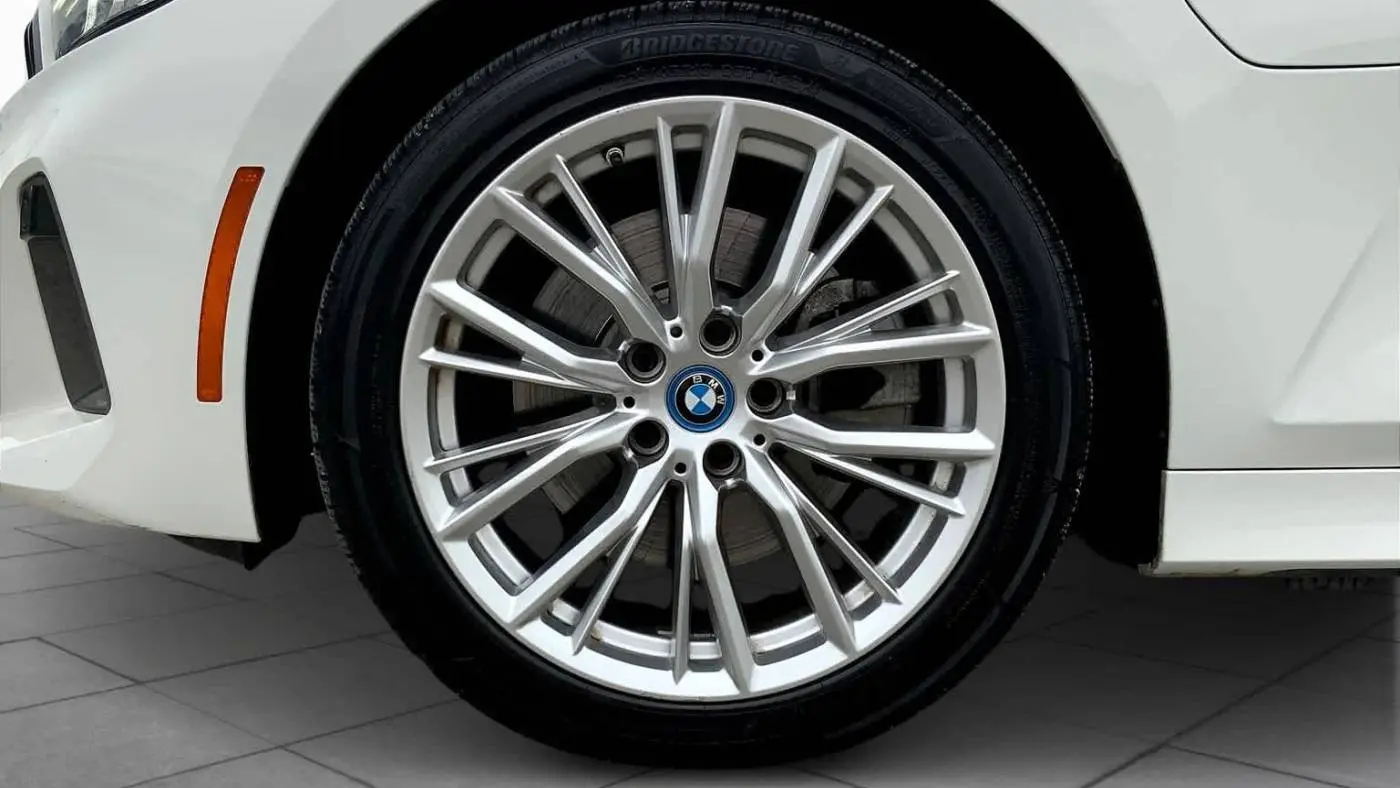 2024 BMW 3 Series 3MW39FF04R8E05565