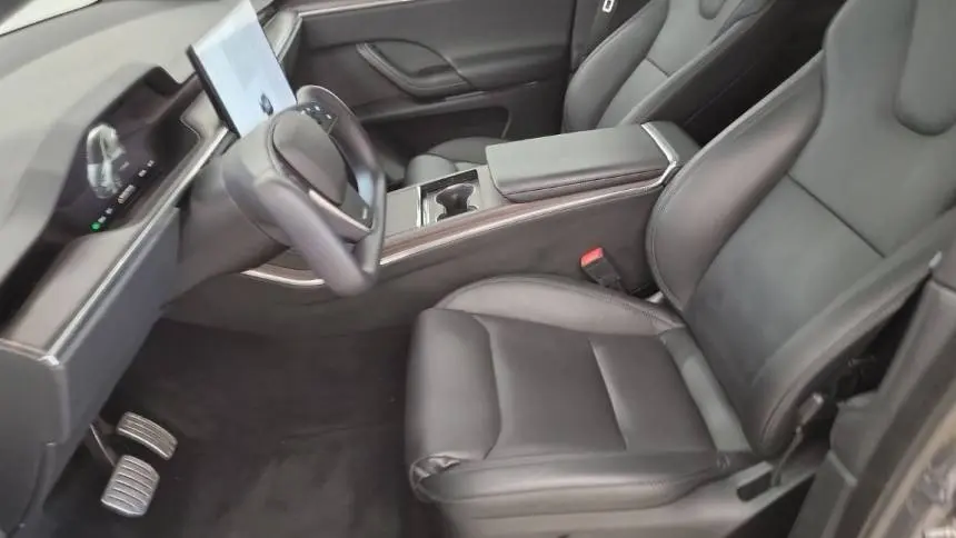 2023 Tesla Model X 7SAXCDE5XPF380884