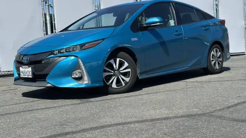 2019 Toyota Prius Prime - Images - 1