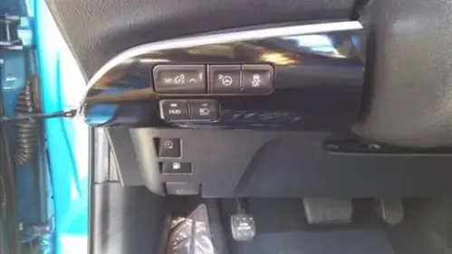 2019 Toyota Prius Prime - Images - 17