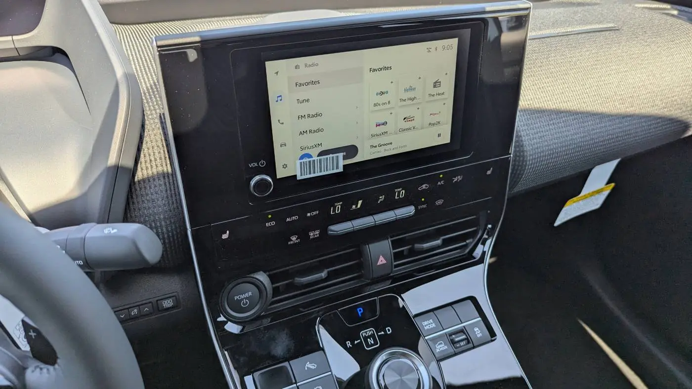 2025 Subaru Solterra JTMABABA0SA098552