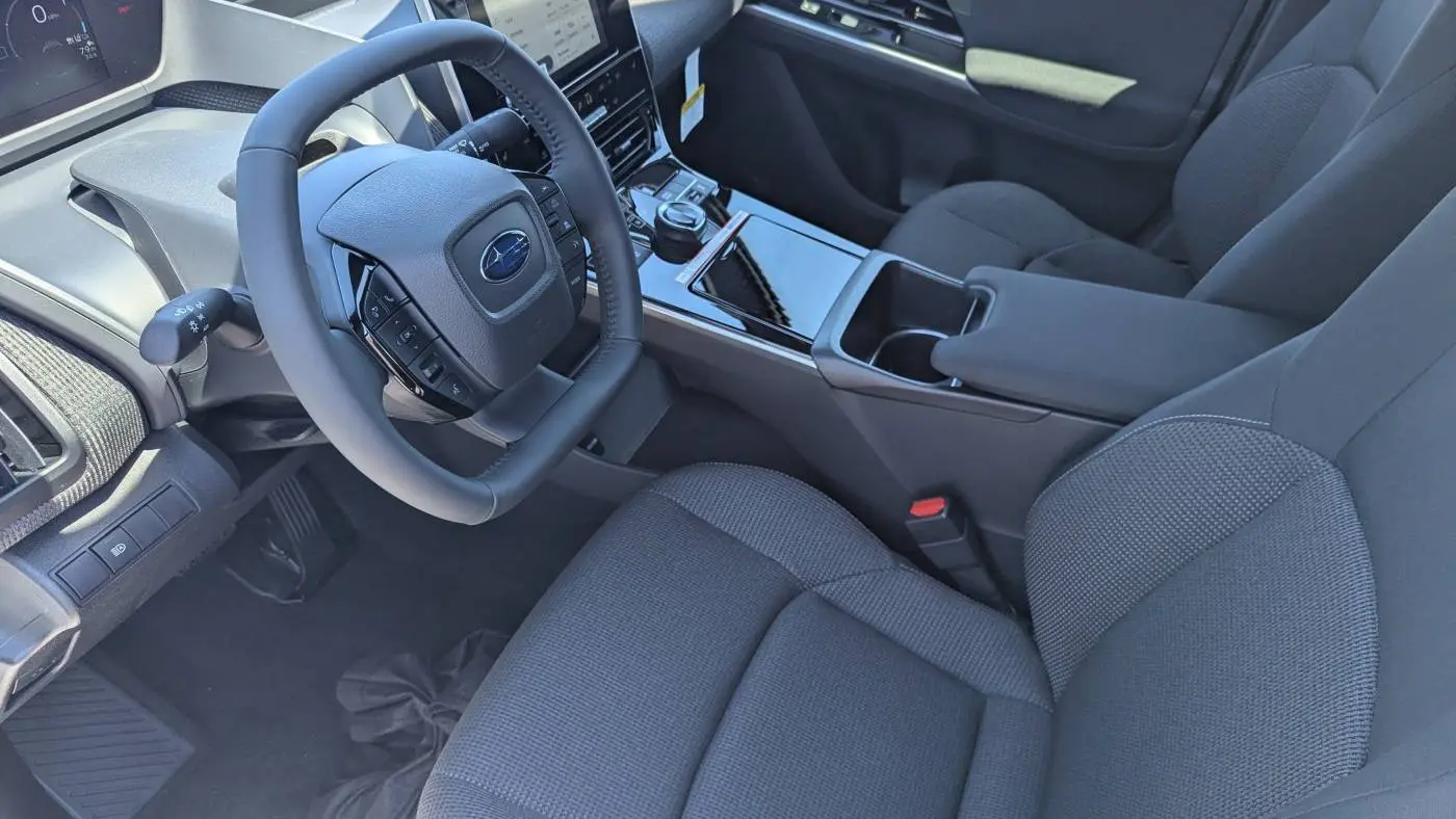 2025 Subaru Solterra JTMABABA0SA098552