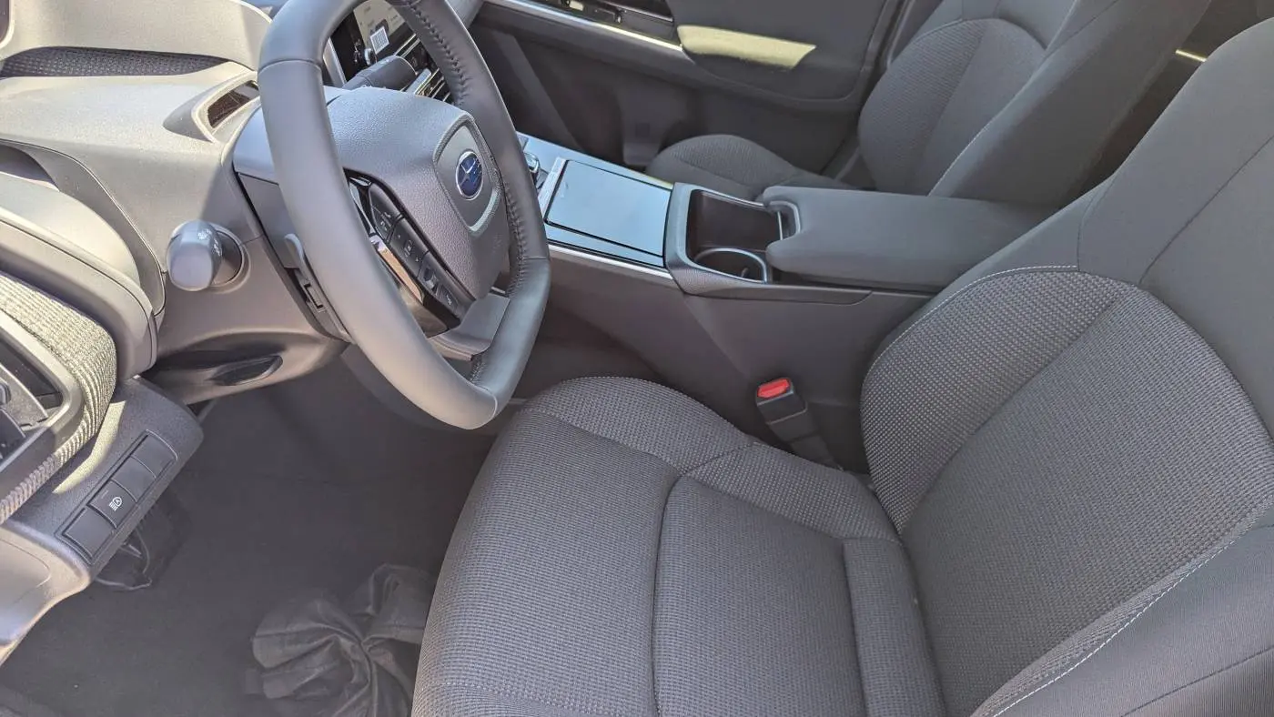 2025 Subaru Solterra JTMABABA0SA098552