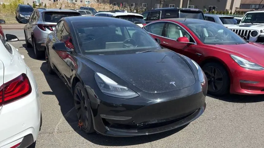 2022 Tesla Model 3 5YJ3E1EC2NF240246