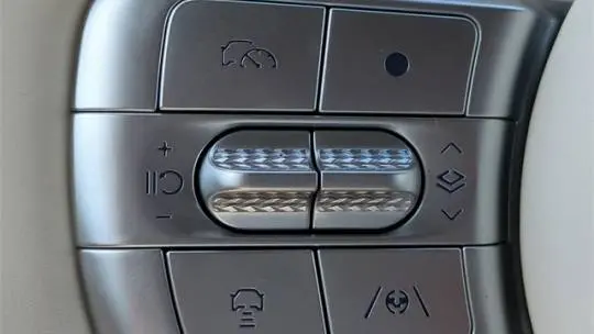 2025 Genesis GV60 KMUKEDSB2SU028116