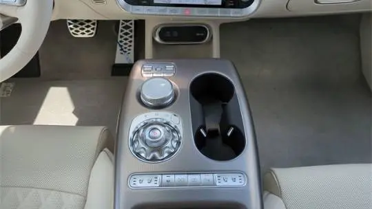2025 Genesis GV60 KMUKEDSB2SU028116