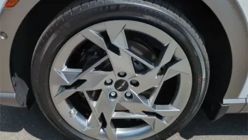2025 Genesis GV60 KMUKEDSB2SU028116