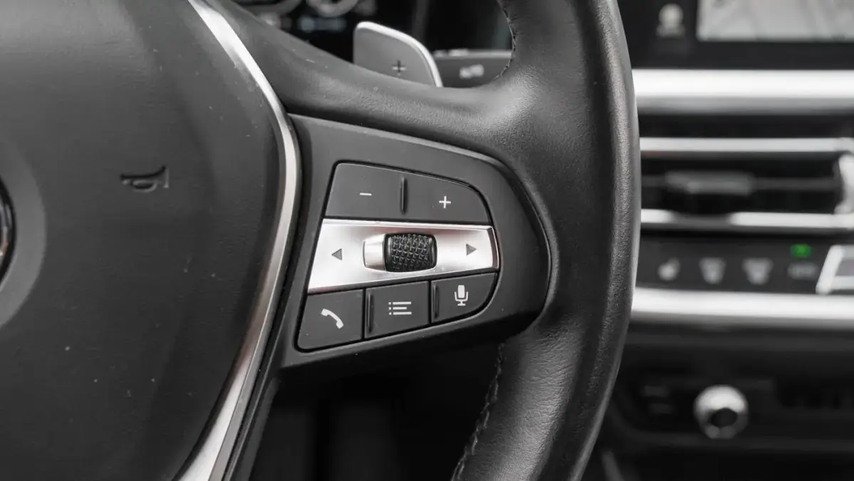 2021 BMW 3 Series - Images - 13