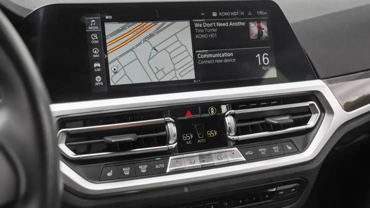 2021 BMW 3 Series - Images - 16