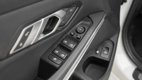 2021 BMW 3 Series - Images - 20
