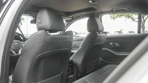 2021 BMW 3 Series - Images - 23