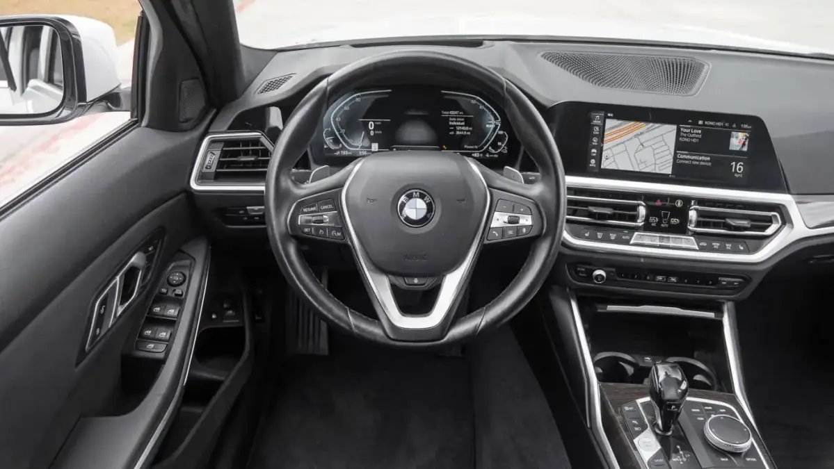 2021 BMW 3 Series - Images - 25