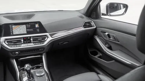 2021 BMW 3 Series - Images - 26