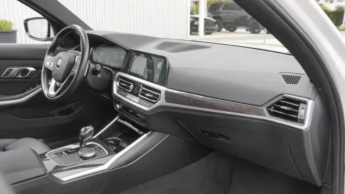 2021 BMW 3 Series - Images - 30