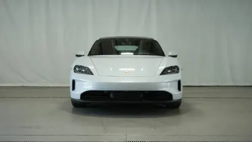 2025 Porsche Taycan - Images - 12