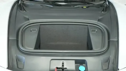 2025 Porsche Taycan - Images - 27