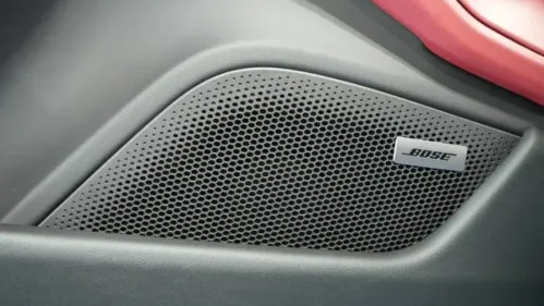 2025 Porsche Taycan - Images - 28