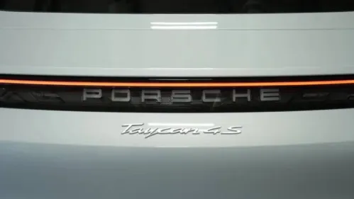 2025 Porsche Taycan - Images - 33
