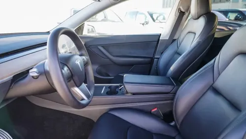 2022 Tesla Model Y 7SAYGDEF5NF505742