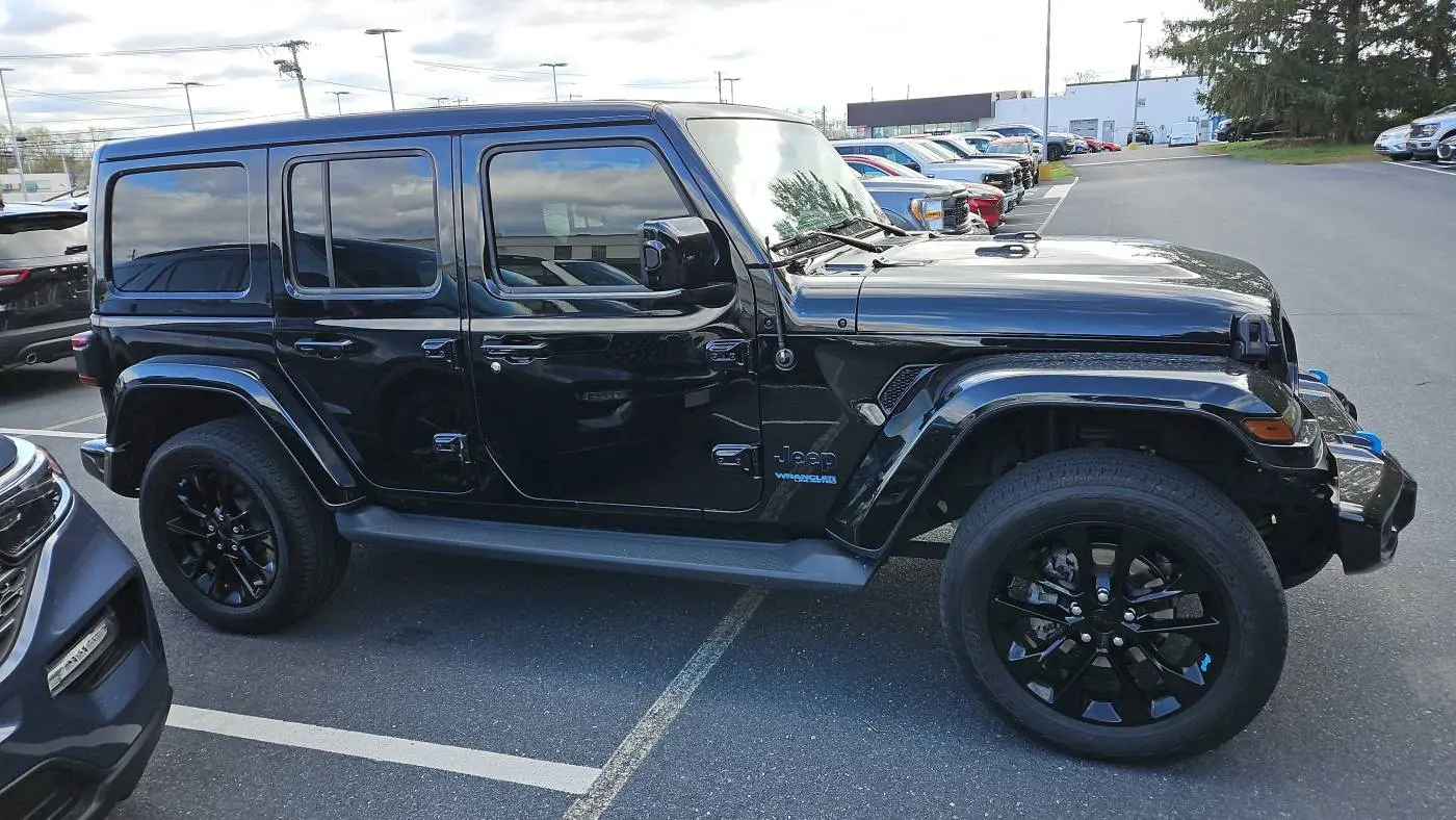 2021 Jeep Wrangler 1C4JJXP63MW824596