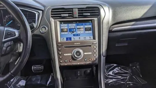 2018 Ford Fusion Energi 3FA6P0SU3JR111249